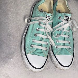 Mint converse size 7 womens